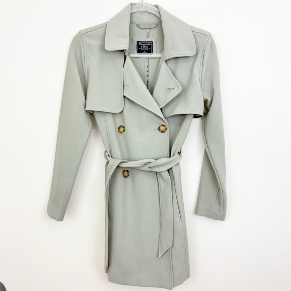 Abercrombie & Fitch Light Gray Trench Coat